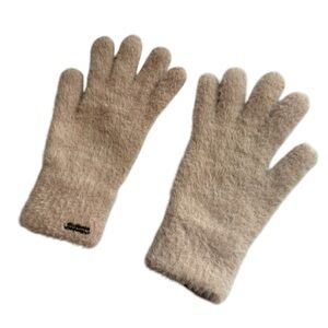 NWT Steve Madden Soft Beige Fuzzy Stretch Gloves, OS